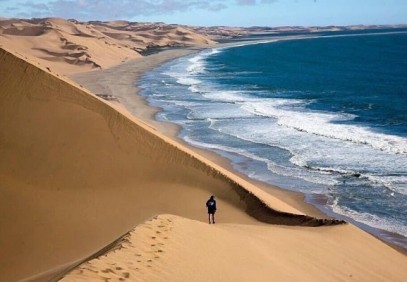4-Day Namib Coast & Sossusvlei Adventure Tour