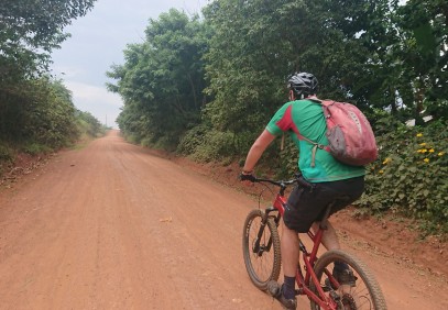 Uganda Cycling Day Tour On Lake Victoria Peninsula
