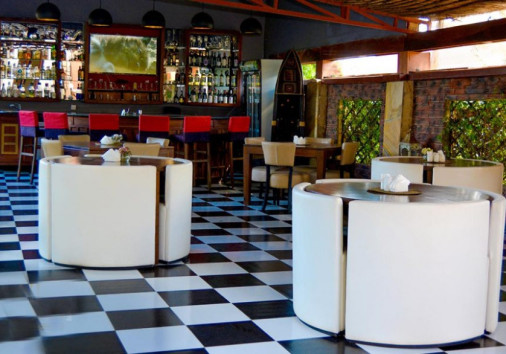 778 16004131303499 Restaurant 1024x600 Copy (2)