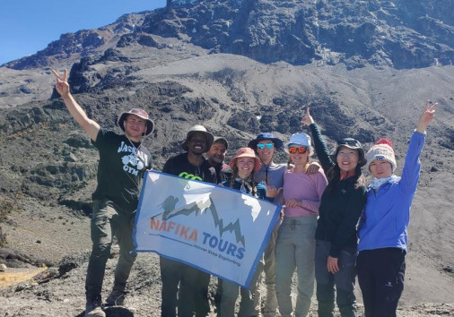 9fb1fb29 C965 431c B870 5c2b7dc4d7a4